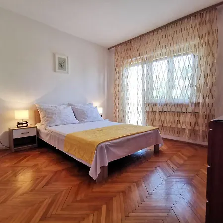 Edita 2 Pax Apartment Crikvenica